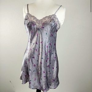 Vintage Victoria’s Secret Slip / Nighty Size S